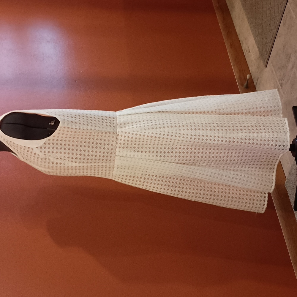 Tommy Hilfiger fit and flare midi dress w/ white lace over salmon sheath, 8, EUC - Picture 4 of 7